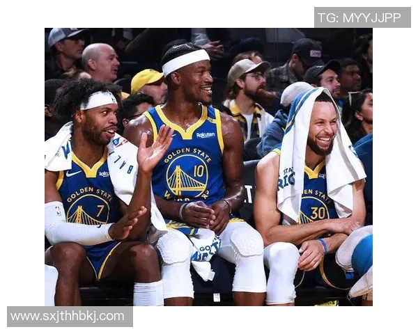 库里关键球选择引热议！勇士七连胜遭独行侠终结，进攻效率低迷&绝杀传球争议频发